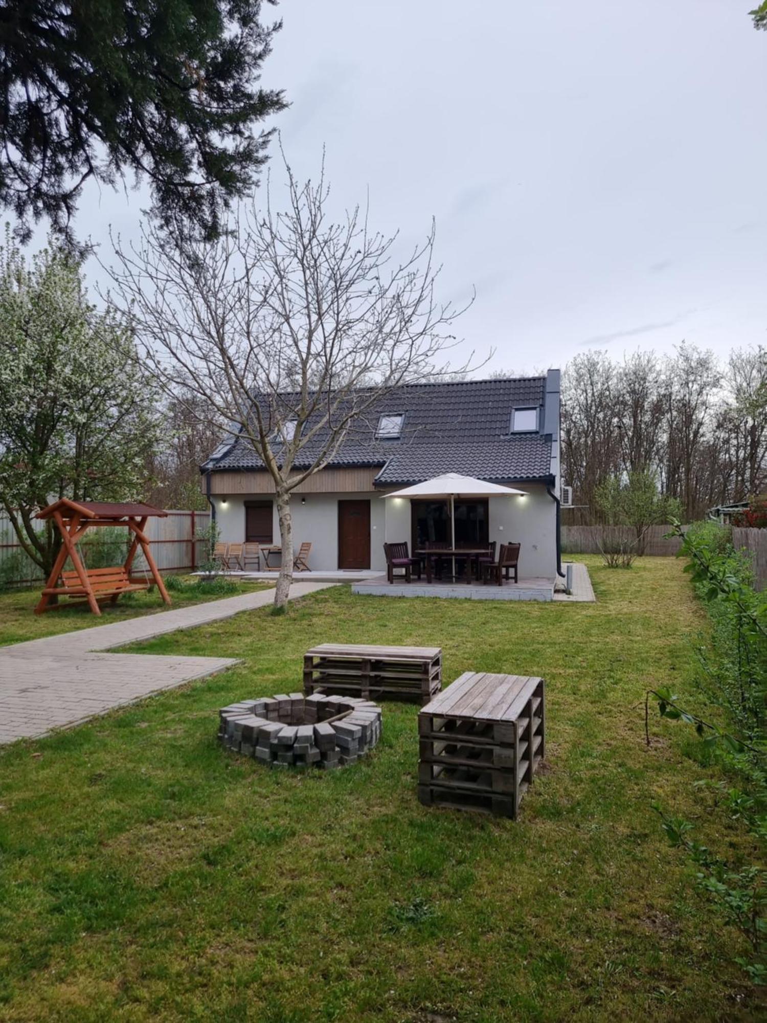 Habitat Of Dreams Villa Makó Exteriör bild